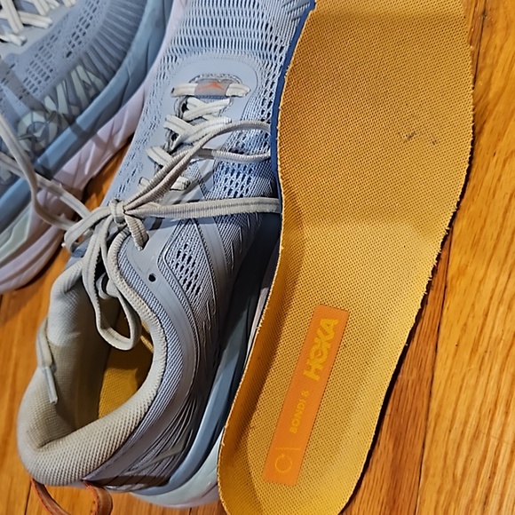 Hoka Bondi 7 one one Size: 7.5 - Picture 6 of 8